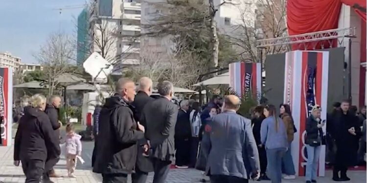 Sherret për kandidatët, Rama i ashpër ndaj deputetëve në Vlorë