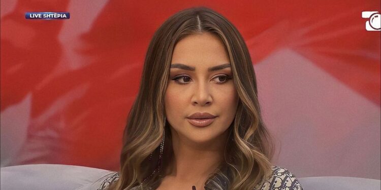 Një foto që nuk e keni parë më parë, ja si dukej Kiara Tito në fëmijërinë e saj!