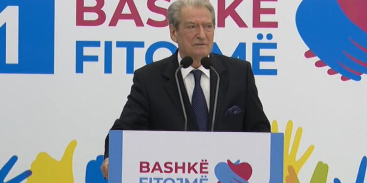 Berisha mbyll turin elektoral në bashkitë e jugut: Qytetarët po presin 14 majin për të firmosur ndryshimin