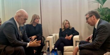 Rama takohet me Giorgia Melonin në Verona, i pranishëm dhe Vuçiç