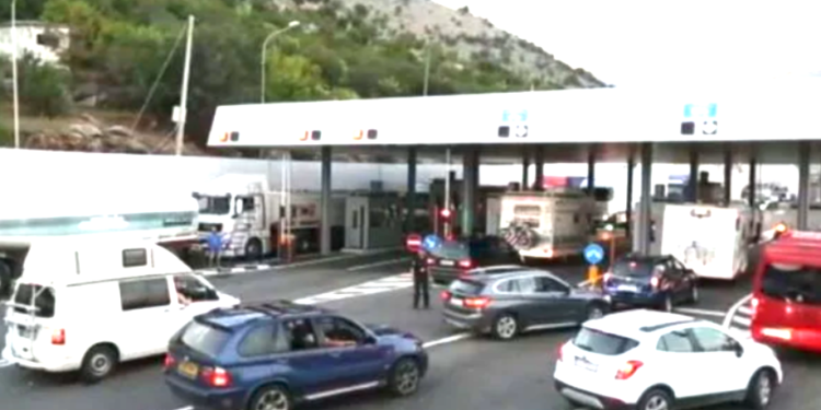 U kap me drogë në kufi me Malin e Zi, arrestohet 21-vjeçari shqiptar,