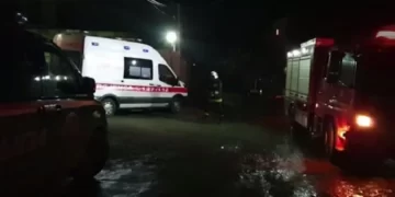 Përfshihet nga flakët një biznes në Përmet