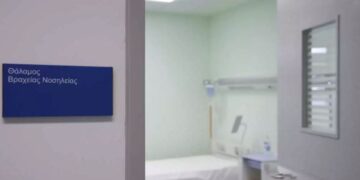 Po udhëtonin drejt Greqisë, 17-vjeçarja shqiptare humb jetën në mënyrë misterioze para syve të të atit