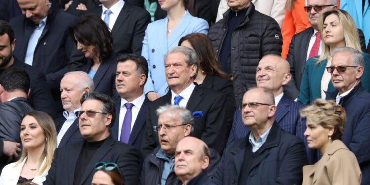 KQZ miraton formatin final të fletës së votimit, Meta “jashtë”