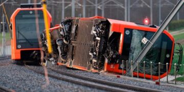 Dalin nga shinat dy trena në Zvicër, të paktën 12 të plagosur