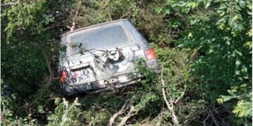 Automjeti përfundon në humnerë në Lezhë, raportohet për të lënduar