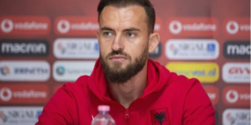 Sokol Cikalleshi i uron fitoren Veliajt: Të kishe qenë futbollist, do kishe qenë sulmues klasi. Tirana model për çdo qytet