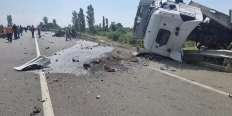Aksident i shumëfishtë në Rrugën e Kombit, raportohet për të lënduar