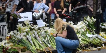 Vdes një vajzë që u plagos gjatë të shtënave në shkollë