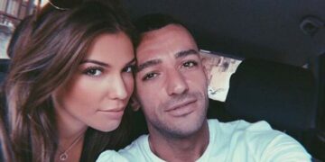 Marrëdhënia me Kejsin, Stresi u bën thirrjen e fortë mediave