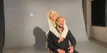 Çfarë po ndodh me dyshen? Shokon Dea Mishel: Jam në një marrëdhënie me Kristin (FOTO)