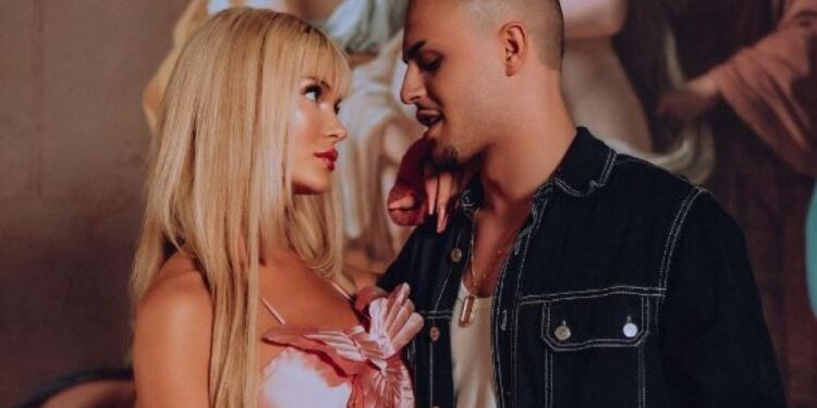 Zbulohen detaje të reja që tregojnë se Don Xhoni dhe Era Istrefi kanë kaluar pushimet bashkë