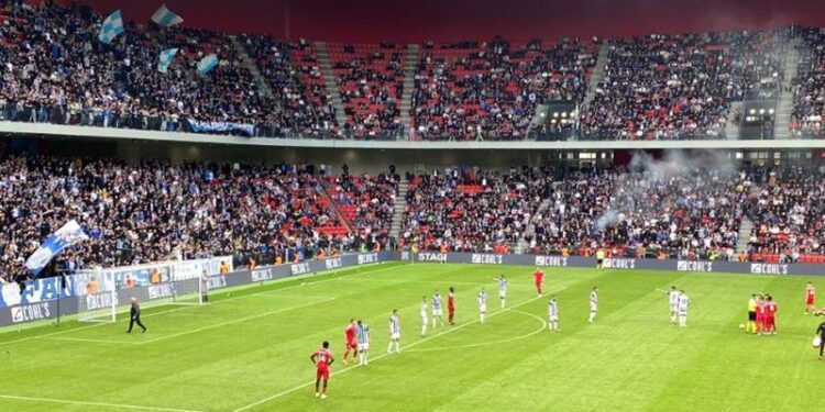 Përleshje mes tifozëve pas derbit Tirana-Partizani, ka të lënduar