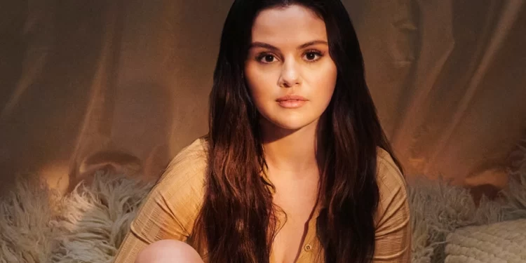 Selena Gomez i bërtet truprojës pasi një fans i saj u afrua ta takonte (VIDEO)