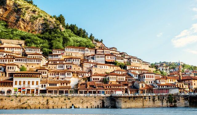 Qytetet e UNESCO-s po shuhen, Gjirokastra, Berati me reduktimin më të fortë të popullsisë më 2022