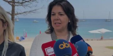 Mbledhja e Këshillit Bashkiak, ambasadorja greke nga Himara: Mungesa e Belerit, goditje e madhe e shtetit të së drejtës