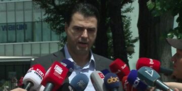 “Plani për të futur në thes PD nuk do të realizohet”, Basha komenton tensionet në mbledhjen e Kryesisë: Distancohem nga dhuna