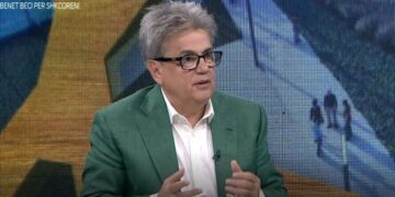 Shtyhet ceremonia për marrjen e detyrës së kryebashkiakut të ri Benet Beci, zbulohet arsyeja