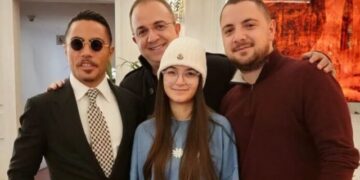 “Ka paguar për 1 foto me Nusretin sa 5 banesa”, Ardit Gjebrea i kthehet ‘keq’ ndjekësit