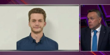 Djali mbyti nënën me plasmas, eksperti Ervin Karamuço “shuplakë” qeverisë: Personat me çrregullime mendore i kemi jashtë kontrollit