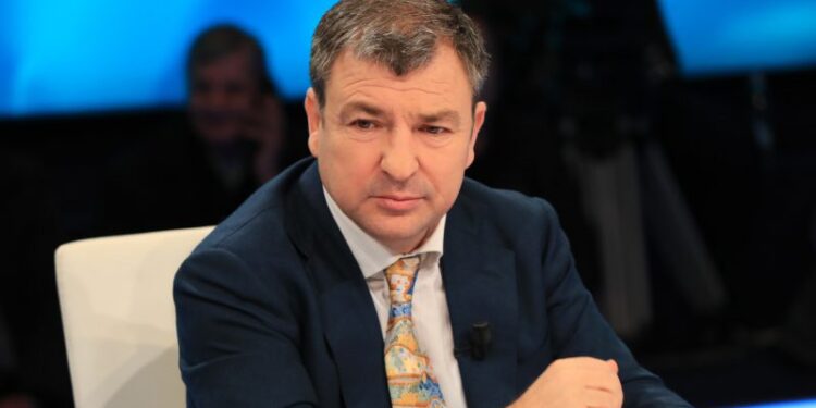 “Bëni kujdes nga xhuxhi!”, Artan Hoxha për arrestimin e Dakos: Është “peshk i madh”, di shumë për ata lart