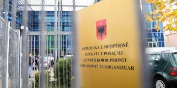 U premtoi para qytetarëve që të merrnin pjesë në votime, SPAK aktivizohet për “Lokalet 2023”, vihet në pranga një person në Kavajë