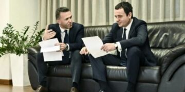 Deklarata e KFOR për kapjen e 3 policëve nga forcat serbe, kabineti i Kurtit reagon me ironi