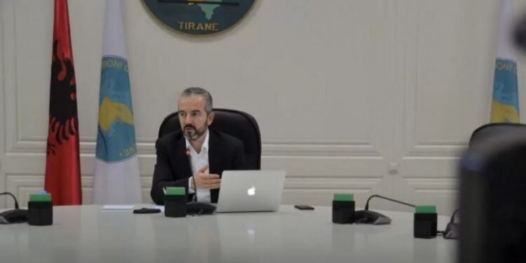 Përfundon rinumërimi i 18 kutive të bashkisë Kuçovë, konfirmohet fitues kandidati i PS