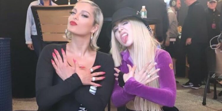 Pas Bebe Rexhës sulmohet një këngëtare tjetër me origjinë shqiptare