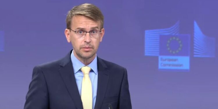 Zëdhënësi i BE-së flet për rrëmbimin e policëve të Kosovës: Çështje urgjente, po e ndjekim nga afër