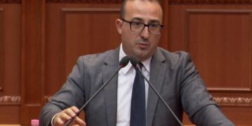 Korreshi: Në spitalin e Lushnjës bëhen vetëm synetlliqe