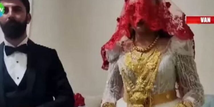 Dasmë legjendare në Turqi, nusja “lahet” me 4 kilogramë flori, dhëndri “mbulohet” me 216 mijë euro