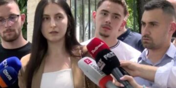 Ultimatumi i studentëve të mjekësisë pas takimit me Begajn: Nëse ligji nuk anulohet, bojkotojmë mësimin