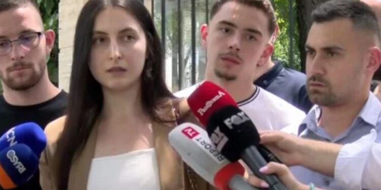 Ultimatumi i studentëve të mjekësisë pas takimit me Begajn: Nëse ligji nuk anulohet, bojkotojmë mësimin