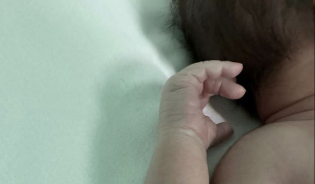 Ish-banori i BBV bëhet baba për herë të dytë, zbulohet emri i veçantë që ka zgjedhur për vajzën (FOTO)