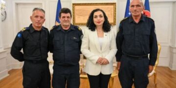 U rrëmbyen dhe mbajtën në burg nga Serbia. presidentja Osmani takim me 3 policët kosovarë