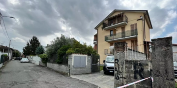 Nëna mbyt fëmijën 1 vjeç në Itali