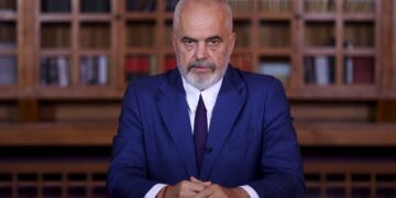 “Ahmetaj, bashkëpunëtori im!”, Rama tregon se pse u votua pro heqjes së imunitetit: U vumë përballë një dosje voluminoze me dyshime të mjaftueshme