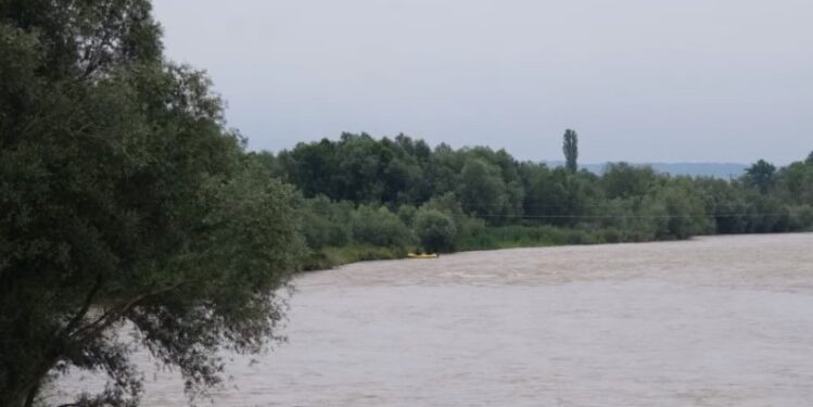 E rëndë, gjendet një trup i pajetë në Drinin e Bardhë