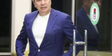 Dosja e SPAK ku Zoto i rezervon hotelin në Vjenë Gjiknurit, reagon sekretari i përgjithshëm i PS: Faturat i ka paguar Ministria