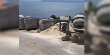 Zaptuan vijën bregdetare me ndërtime pa leje në Sarandë, nën hetim pesë persona