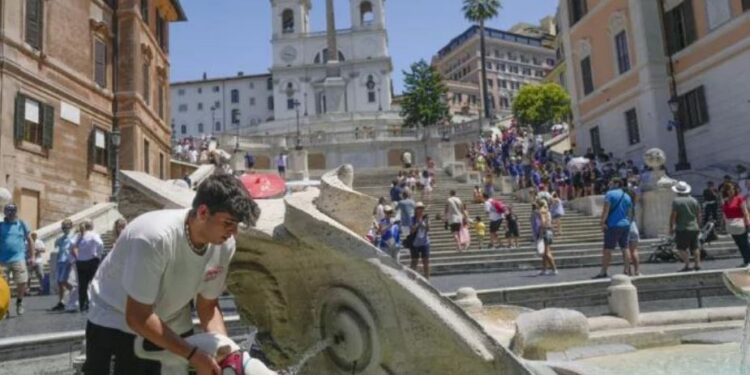 Italia goditet sërish nga vala e të nxehtit, alarm i kuq në 5 qytete