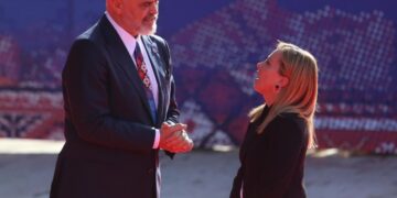 Me ftesë të Ramës, Giorgia Meloni vizitë private sot në Vlorë