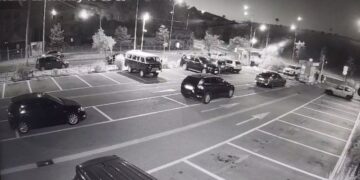 Dalin pamjet e aksidentit të frikshëm, momenti kur Eldi Allushi humb kontrollin dhe “fluturon” me “X6” mbi digë