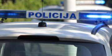 Aksident tragjik në Kroaci, 33-vjeçari shqiptar përplaset me dy makina, vdes e mitura, 6 të plagosur rëndë