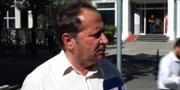 Arrestimi në Tiranë i ish-anëtarit të UÇK-së, avokati lëshon akuza: Është dora e zgjatur e Serbisë, duan t’i çojnë në gijotinë