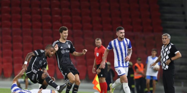 Nuk ka gol në pjesën e parë, Tirana dhe Besiktas nuk “ndezin”