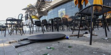 Ishte nisur për në Shqipëri, arrestohet në autobus 19-vjeçari kroat, dyshohet si pjesë e grupit që vranë tifozin grek