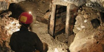 Shpërtheu gazi në minierë duke djegur tre punonjës, policia procedon brigadierin