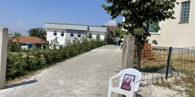 Gruaja që vdiq pas trajtimit te dentisti ishte për pushime në Kosovë, familjari tregon si ndodhi ngjarja